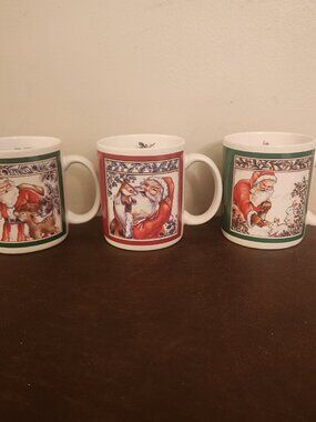 Vintage Santa's Friends mugs cups set of 3